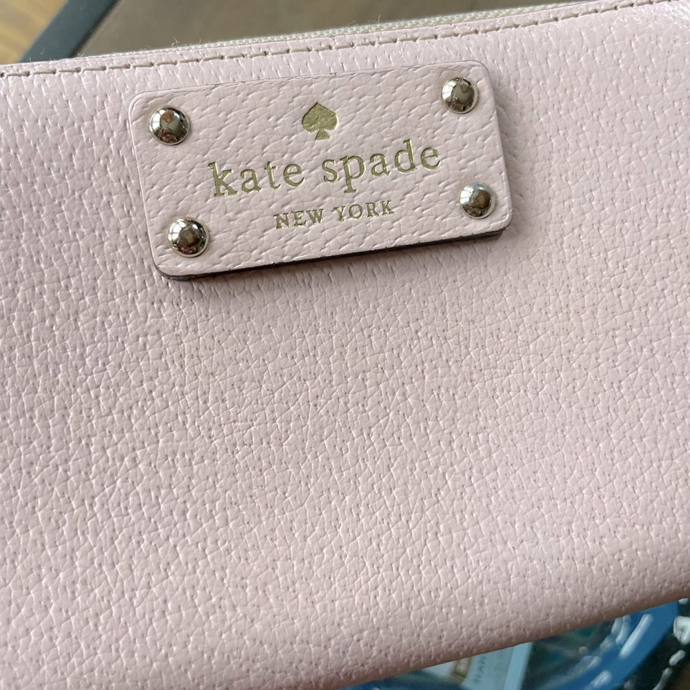 Kate Spade ♠️ Pink Wallet